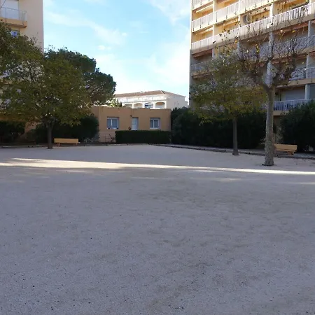Apartment Les Cyclades-9 By Interhome Le Lavandou